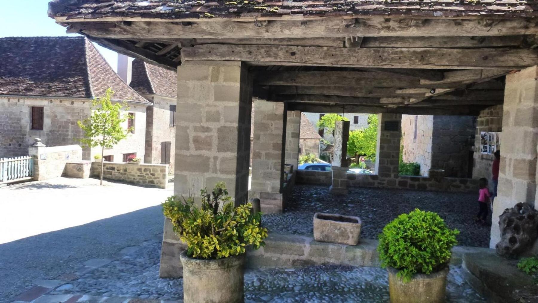 Gite De France A Curemonte 2 Epis - Gite De France 4 Personnes Mae-0004 Exterior foto
